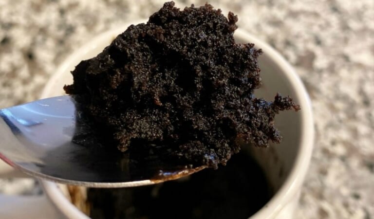 How To Make Oreo Mug Cake (Just 2 ingredients Needed!)